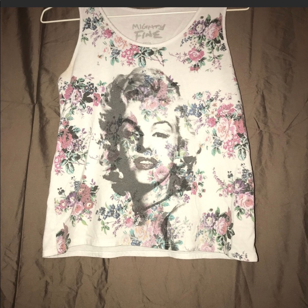 Marylyn Monroe tank top